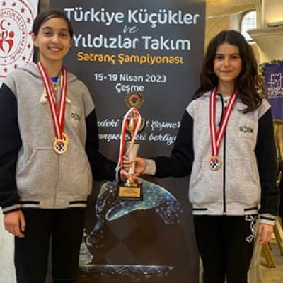 Takımımız Namağlup Türkiye İkincisi.. Ela 1.masa 1.si, Melis 2.masa 3.sü