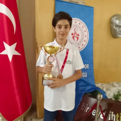 4.Bursa ELO Turnuvasında Birinci Mahmut Eymen Sönmez
